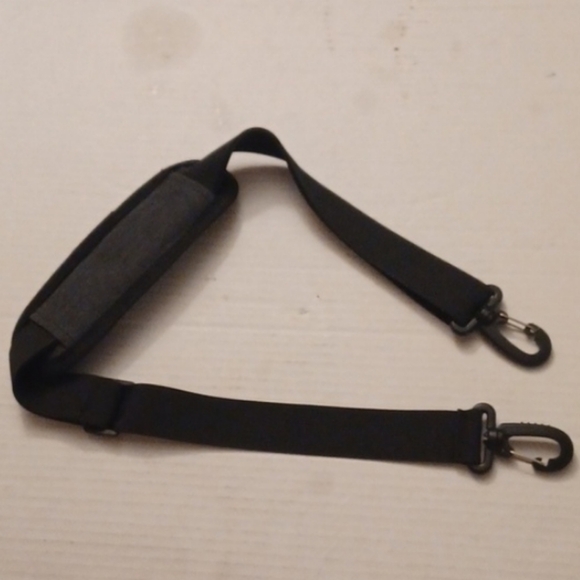 4/$30 Padded Clip-On Shoulder Handle - Duffel Bag Type - Picture 2 of 6